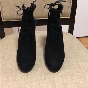 Preowned Stuart Weitzman Booties